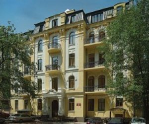 ���� ����� � �����, ��������� Senator Apartments